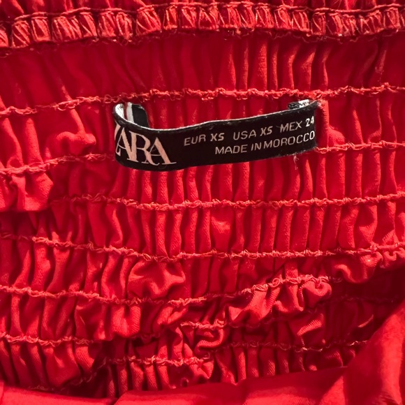 Red crop top from Zara - Picture 4 of 4